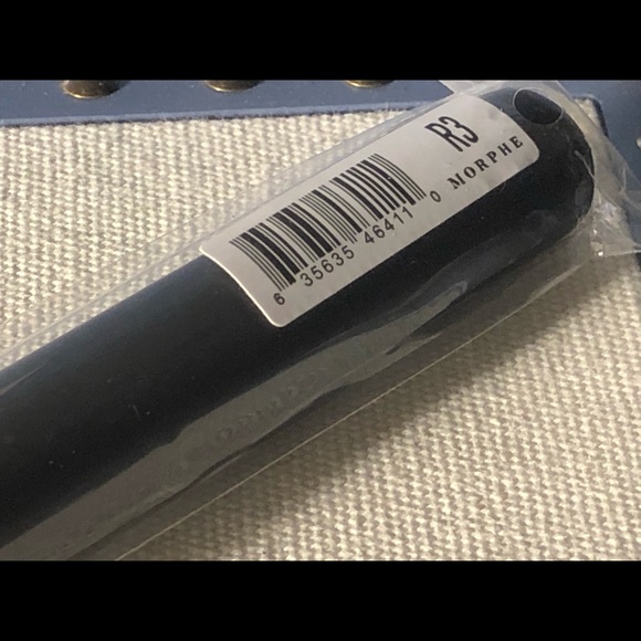 Morphe Brushes R3 Pointed Contour Brush - Picture 3 of 4